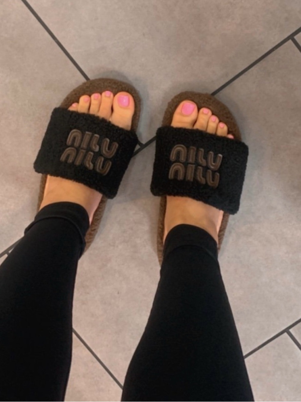 Faux Fur Slide Slippers in Dark Brown and Black